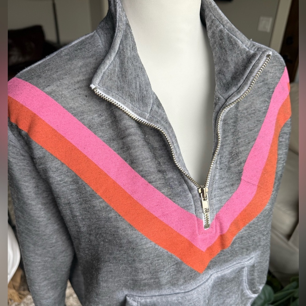 Wildfox MEDIUM Gray Half Zip Sweatshirt with Pink and Orange Chevron - Picture 2 of 8
